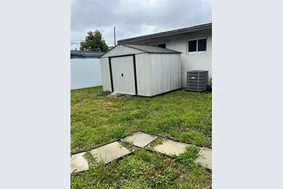 3221 NW 182nd St, Miami Gardens, FL 33056 - Photo 19