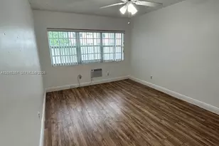 7920 East Dr, North Bay Village, FL 33141 - Photo 7
