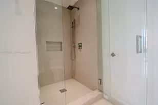 900 Biscayne Blvd, Miami, FL 33132 - Photo 21