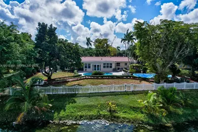 9261 SW 88 St, Miami, FL 33176 - Photo 55