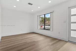 8360 NW 8th St, Miami, FL 33126 - Photo 13