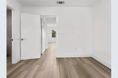 8360 NW 8th St #1-2, Miami, FL 33126 - Photo 19