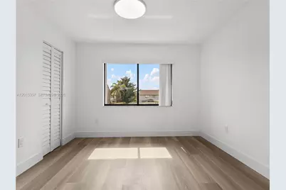 8360 NW 8th St #1-2, Miami, FL 33126 - Photo 25