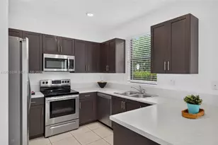5892 Mustang Manor, Davie, FL 33314 - Photo 9