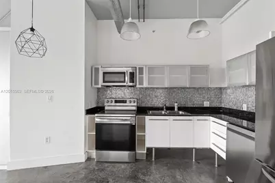 10 SW South River Dr #1006, Miami, FL 33130 - Photo 11