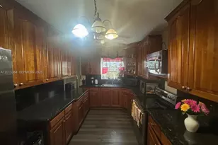 410 NW 98th St, Miami, FL 33150 - Photo 3