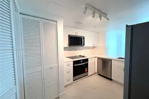2101 Brickell Ave, Miami, FL 33129 - Photo 3