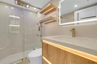 1623 Collins Ave, Miami Beach, FL 33139 - Photo 17