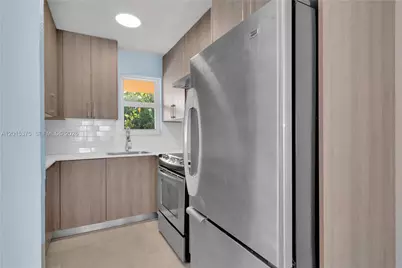 1250 SW 4th St #6, Miami, FL 33135 - Photo 13