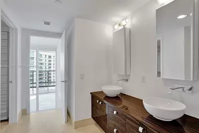 5875 Collins Ave #1803, Miami Beach, FL 33140 - Photo 31