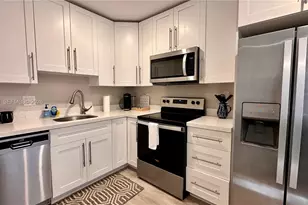 1324 NE 14th Ave, Fort Lauderdale, FL 33304 - Photo 47