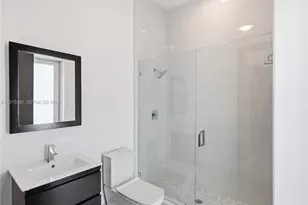 8221 NW 34th Dr, Doral, FL 33122 - Photo 47