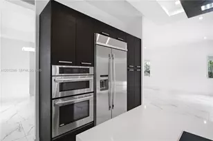 8221 NW 34th Dr, Doral, FL 33122 - Photo 21