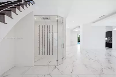 8221 NW 34th Dr, Doral, FL 33122 - Photo 23