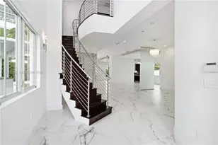 8221 NW 34th Dr, Doral, FL 33122 - Photo 7
