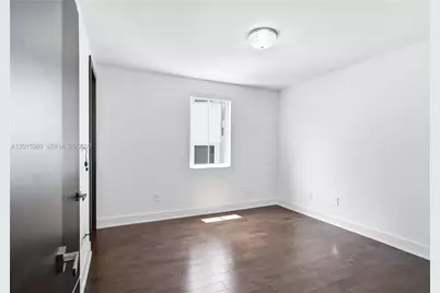 8221 NW 34th Dr, Doral, FL 33122 - Photo 37
