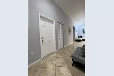 1916 SE 14th Ct, Homestead, FL 33035 - Photo 3