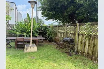 5201 NW Geneva Way #103, Doral, FL 33166 - Photo 11