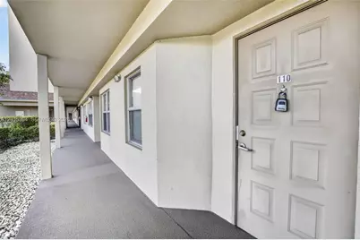 700 SW 137th Ave #110H, Pembroke Pines, FL 33027 - Photo 31