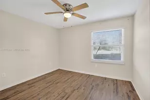 700 SW 137th Ave, Pembroke Pines, FL 33027 - Photo 27