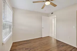 700 SW 137th Ave, Pembroke Pines, FL 33027 - Photo 29
