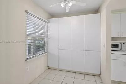 700 SW 137th Ave #110H, Pembroke Pines, FL 33027 - Photo 5