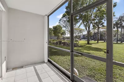 700 SW 137th Ave #110H, Pembroke Pines, FL 33027 - Photo 15