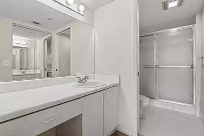 700 SW 137th Ave #110H, Pembroke Pines, FL 33027 - Photo 23