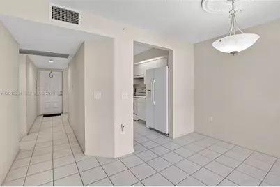 700 SW 137th Ave #110H, Pembroke Pines, FL 33027 - Photo 11