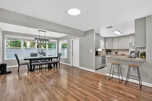 7860 NW 10th St, Pembroke Pines, FL 33024 - Photo 9