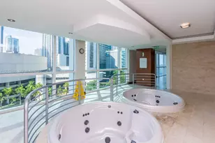 41 SE 5th St, Miami, FL 33131 - Photo 57