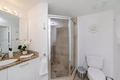 41 SE 5th St #2410, Miami, FL 33131 - Photo 23