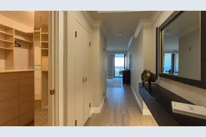 2000 Island Blvd #3004, Aventura, FL 33160 - Photo 13