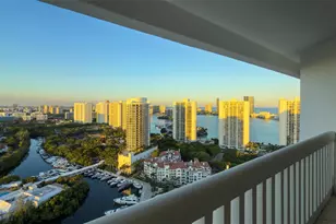 2000 Island Blvd, Aventura, FL 33160 - Photo 19