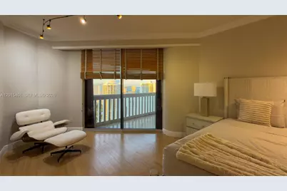 2000 Island Blvd #3004, Aventura, FL 33160 - Photo 29
