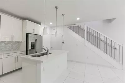 2610 NE 213th St #103, Miami, FL 33180 - Photo 15