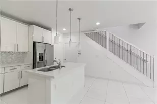 2610 NE 213th St, Miami, FL 33180 - Photo 15