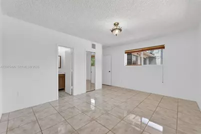 1401 NE 200th Ter, Miami, FL 33179 - Photo 25