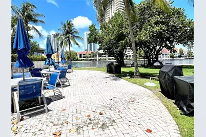 19390 Collins Ave #316, Sunny Isles Beach, FL 33160 - Photo 37