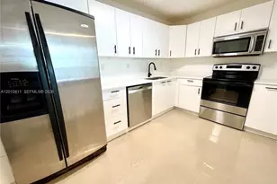 19390 Collins Ave, Sunny Isles Beach, FL 33160 - Photo 17