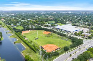 10420 NW 49th Pl, Coral Springs, FL 33076 - Photo 37