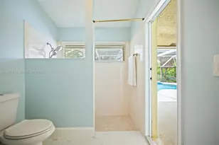 10420 NW 49th Pl, Coral Springs, FL 33076 - Photo 15
