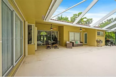 10420 NW 49th Pl, Coral Springs, FL 33076 - Photo 25