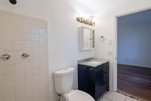 731 SW 24th St, Vero Beach, FL 32962 - Photo 13