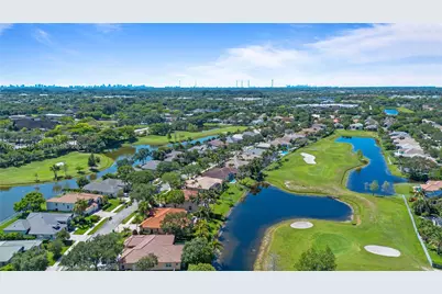 8146 N Savannah Cir, Davie, FL 33328 - Photo 5