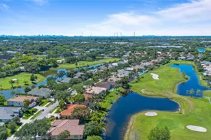 8146 N Savannah Cir, Davie, FL 33328 - Photo 5