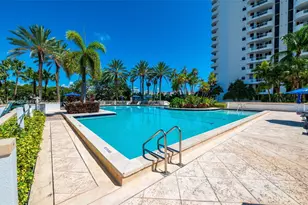 21205 Yacht Club Dr, Aventura, FL 33180 - Photo 61