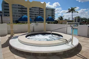 7601 E Treasure Dr, North Bay Village, FL 33141 - Photo 21