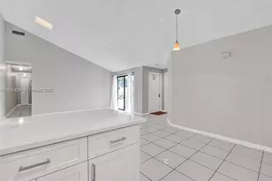 9892 Boca Gardens Pkwy, Boca Raton, FL 33496 - Photo 11