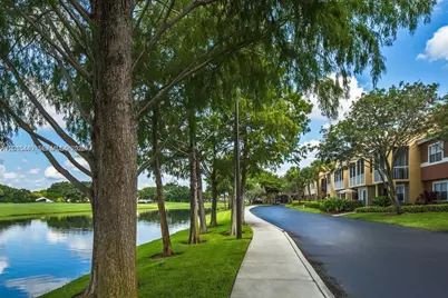 5555 N Military Trl #Marbella, Boca Raton, FL 33496 - Photo 23